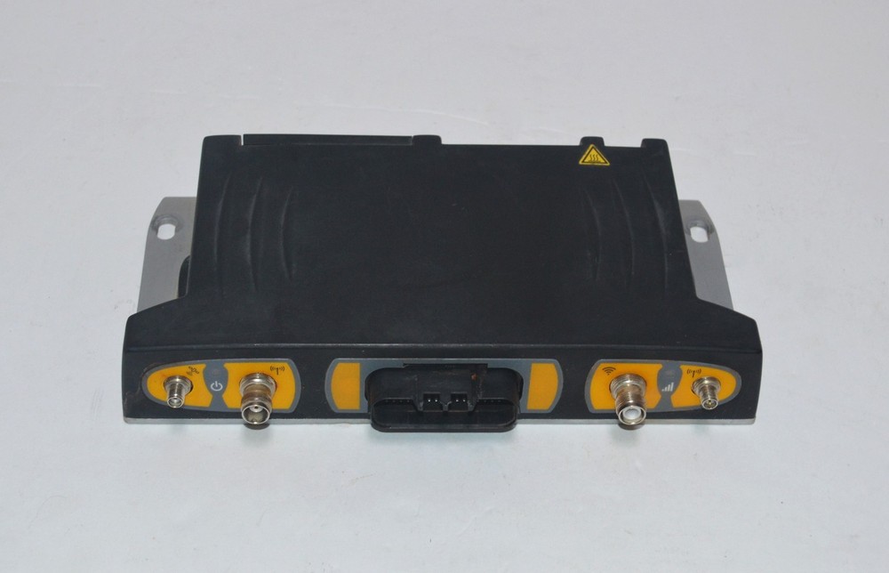 TRIMBLE SNM941-90 CONNECTED SITE GATEWAY MODEM MACHINE CONTROL CAT