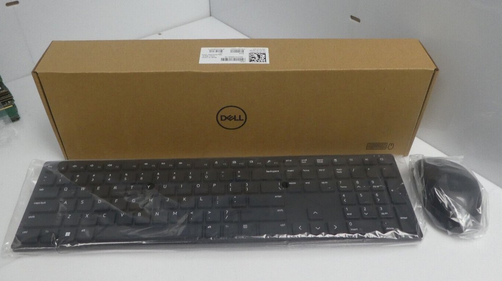Dell KM5221W Wireless Combo Keyboard & Mouse