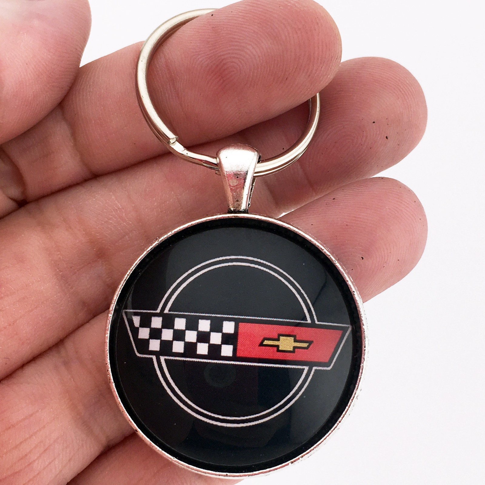 Vintage Chevrolet C4 Corvette Emblem Badge (1983-1996) 1.2" Diameter Keychain