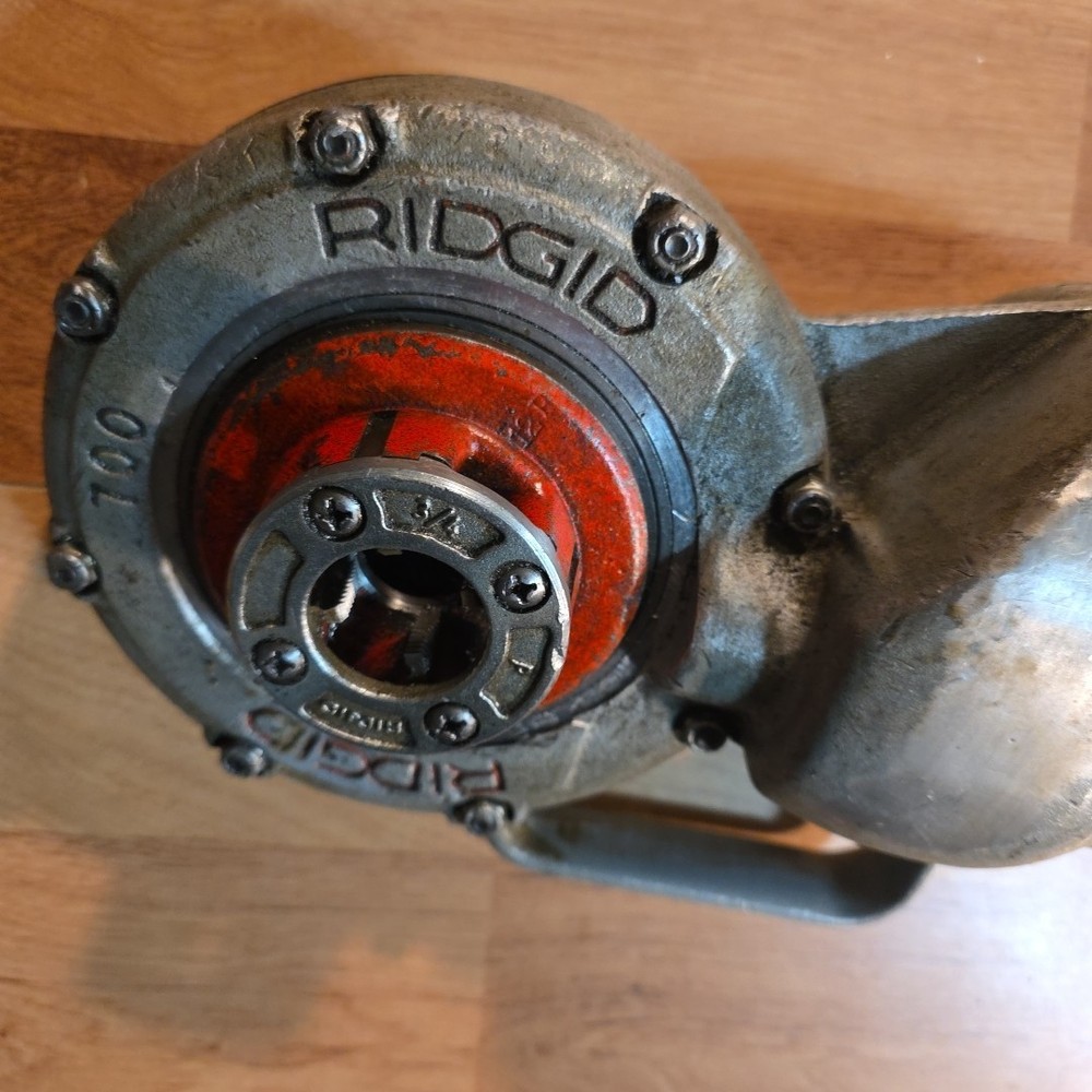 RIDGID 700 Power Drive Pipe Threader
