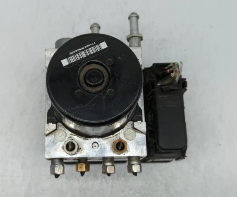 2011 Dodge Nitro ABS Anti Lock Brake Pump Module Assembly OEM