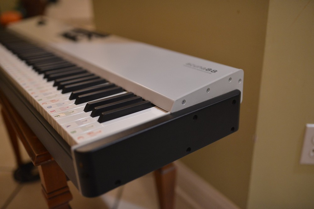 Studiologic Acuna 88 – 88-Key Hammer Action Controller Weighted Keys Piano