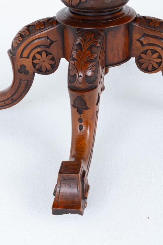 Victorian Loo Table Centre Burr Walnut 1860