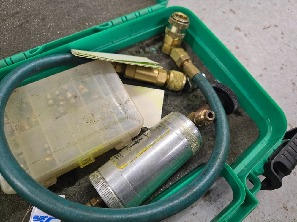 USED TRACERLINE??? LEAK DETECTION KIT TOOLS ???