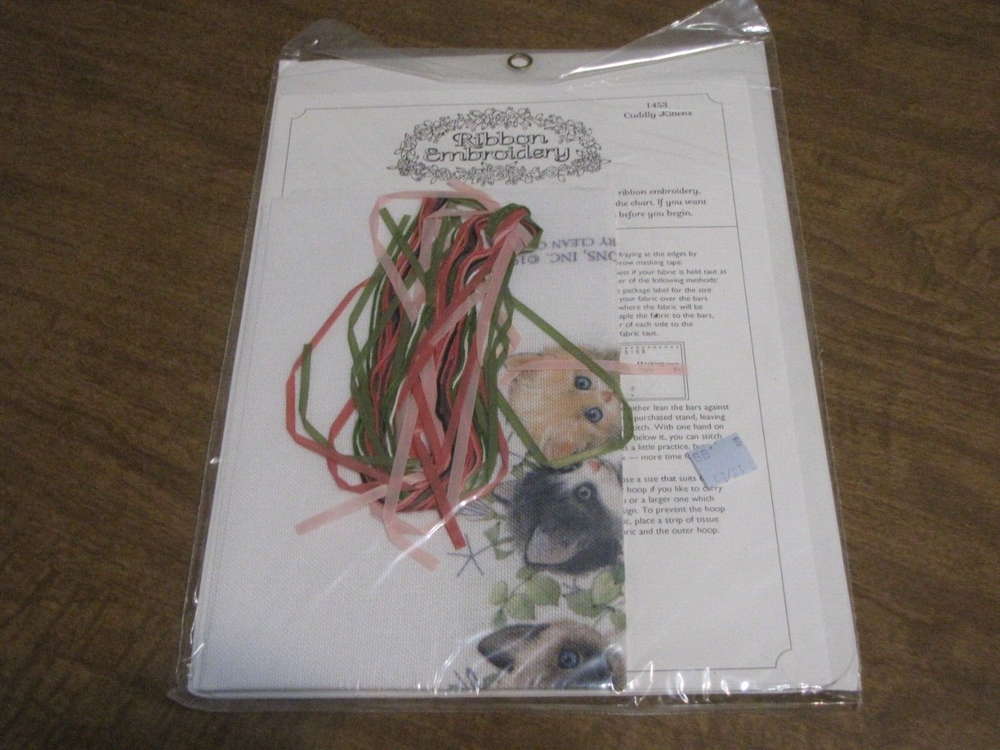DIMENSIONS RIBBON EMBROIDERY CUDDLY KITTENS