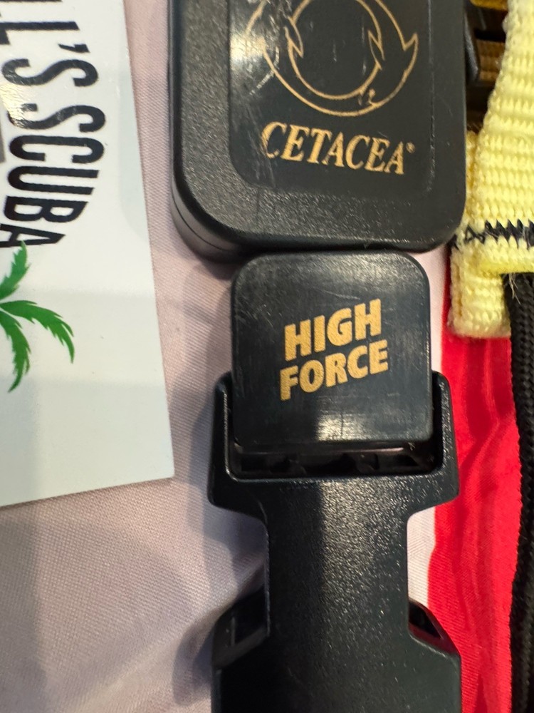 SCUBA REGULATOR CONSOLE CLIP BY CETACEA NICE!