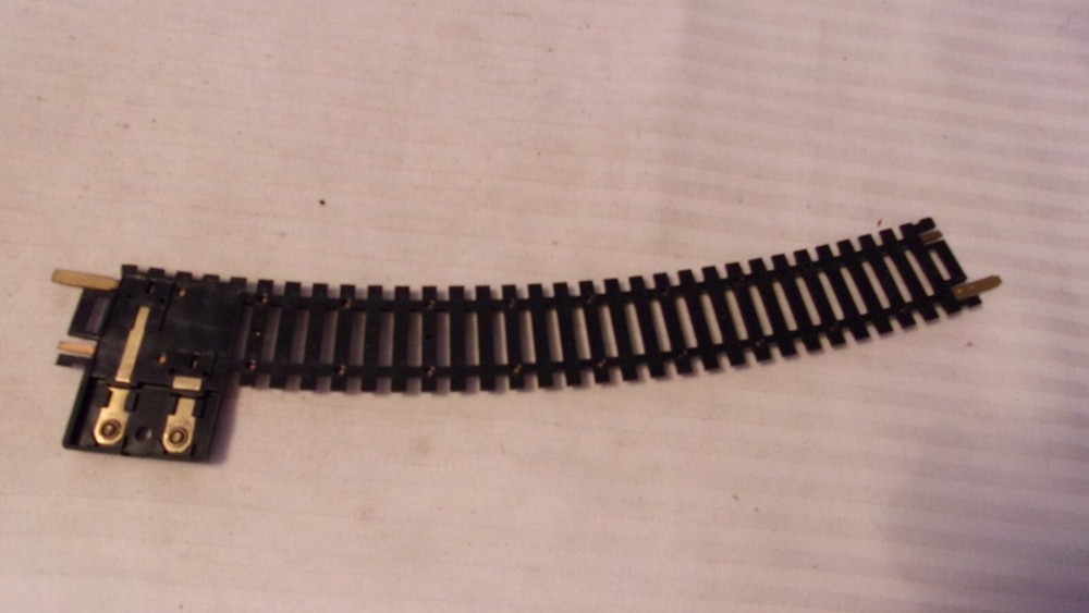Atlas HO Scale Code 100 Brass 18" Radius Curve Terminal