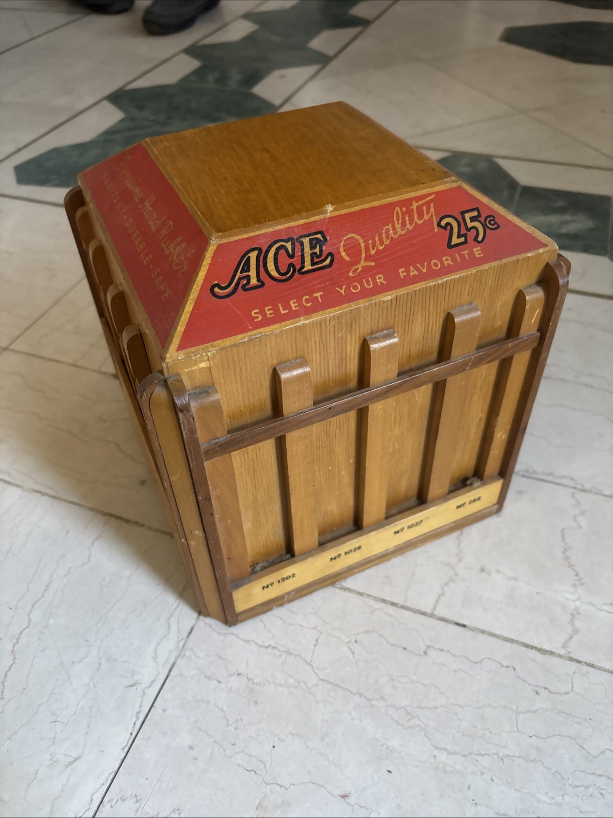 Vintage Ace Brand Purse and Pocket Combs .25 Cent Wooden Revolving Store Display