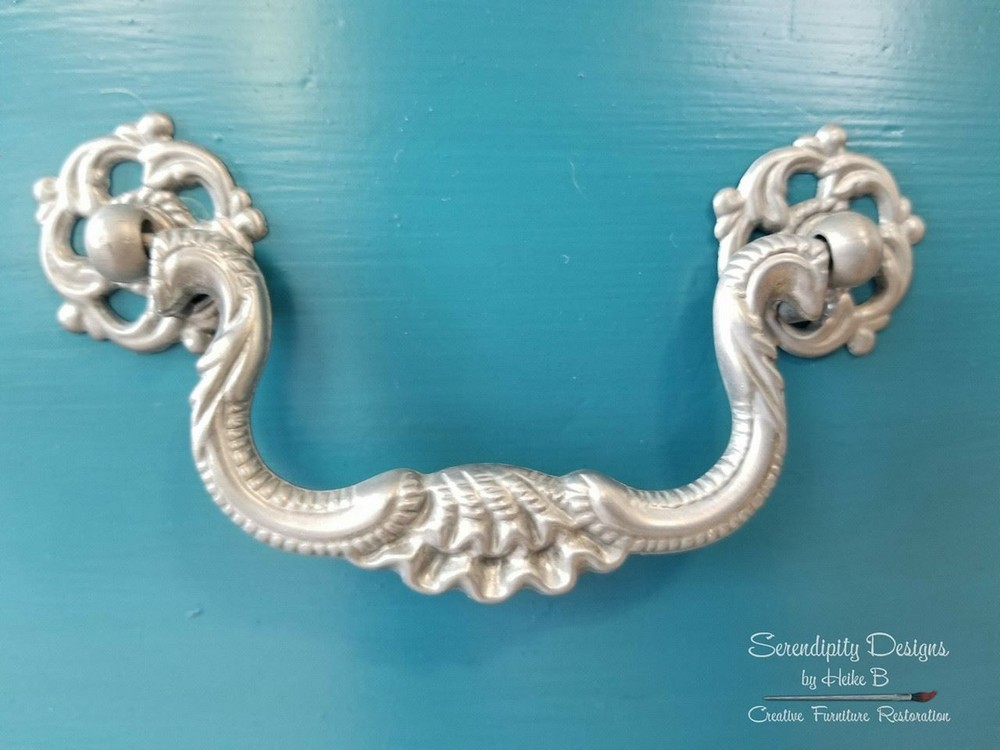 3-1/2" Baroque Bail Pull Satin Pewter