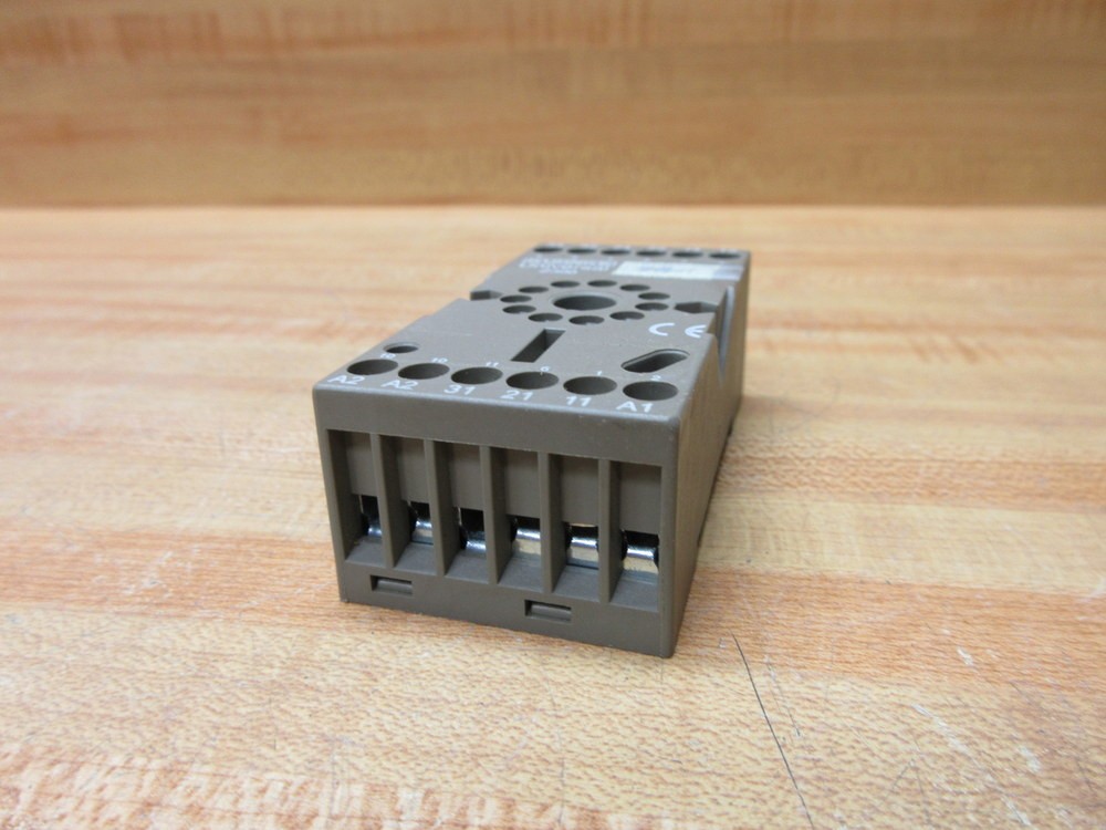 Kuhnke Z396 Relay Socket