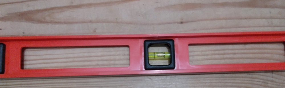 TOOL BENCH 24 inch Magnetic Box Level