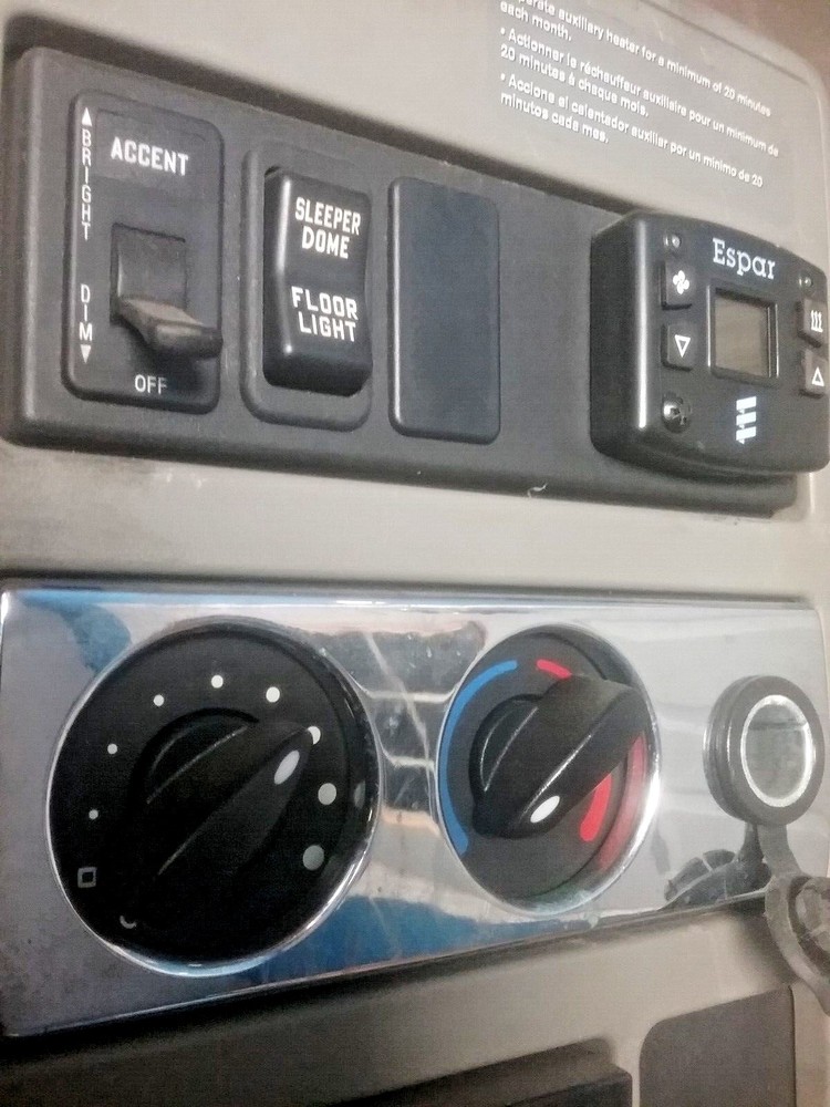 INTERNATIONAL SLEEPER CONTROL PANEL XS546746