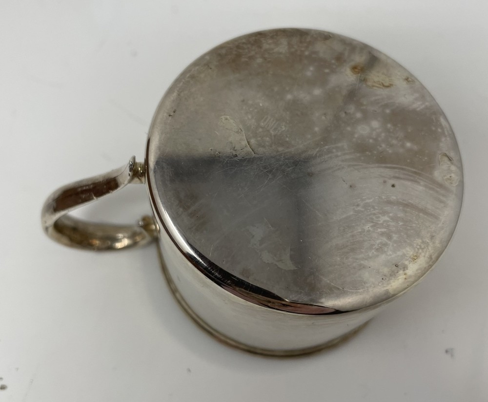 Vintage Oneida Silversmiths Baby Cup 2.5” Dia x 1.75” Engraving On One Side