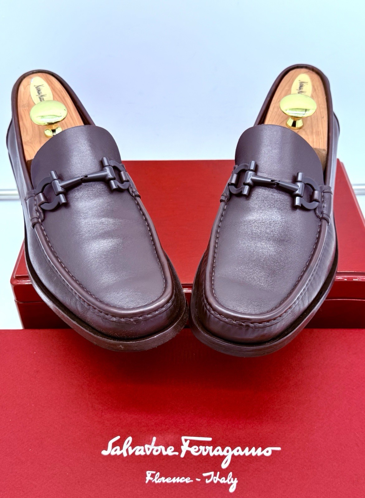 Ferragamo Mens Brown Loafers 10  Gancini Horse Bit Leather Luxe Shoes