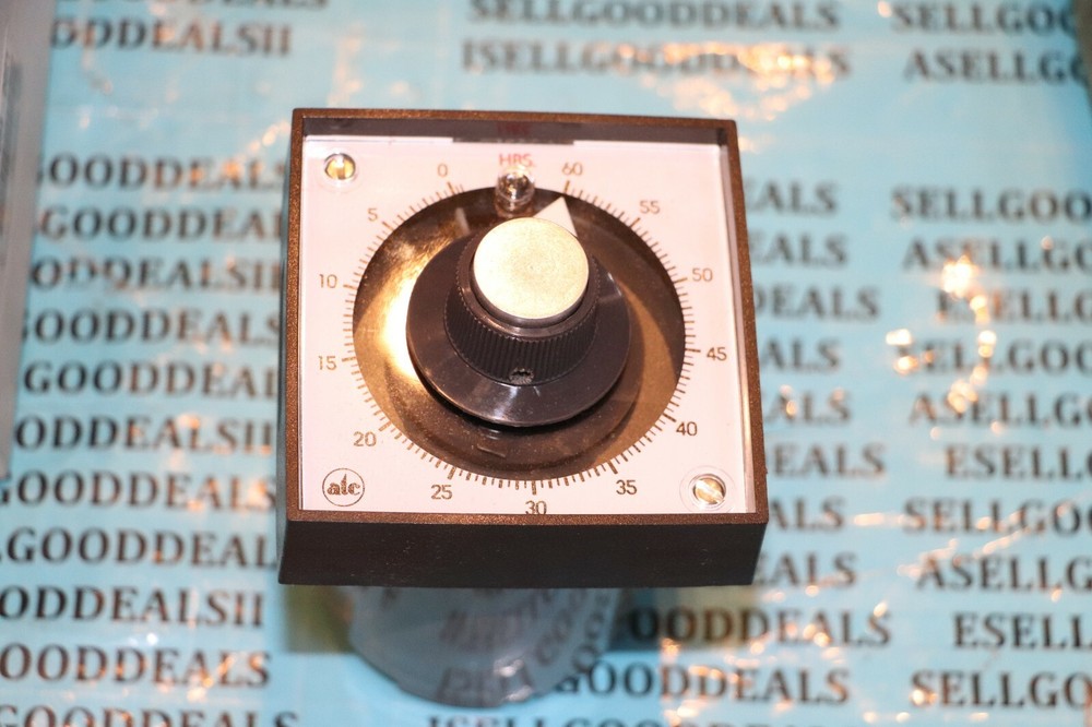 ATC 3-0309E030A04PX Pushbutton Interval Timer 0-6 Hours 120V New
