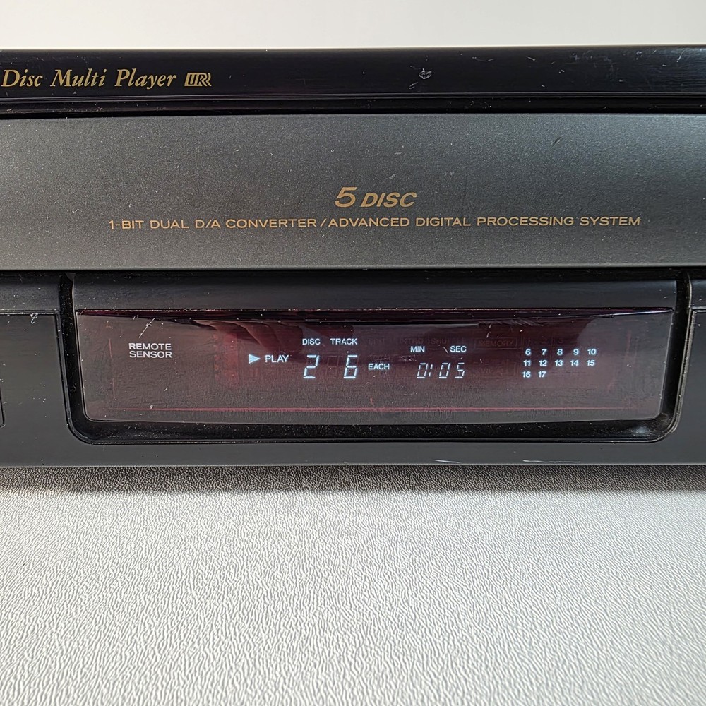 Teac PD-D1260 CD Changer No Remote Tested