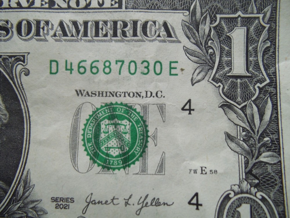 2021 $1 Dollar Fed Reserve Note Ink Error After  Serial Number