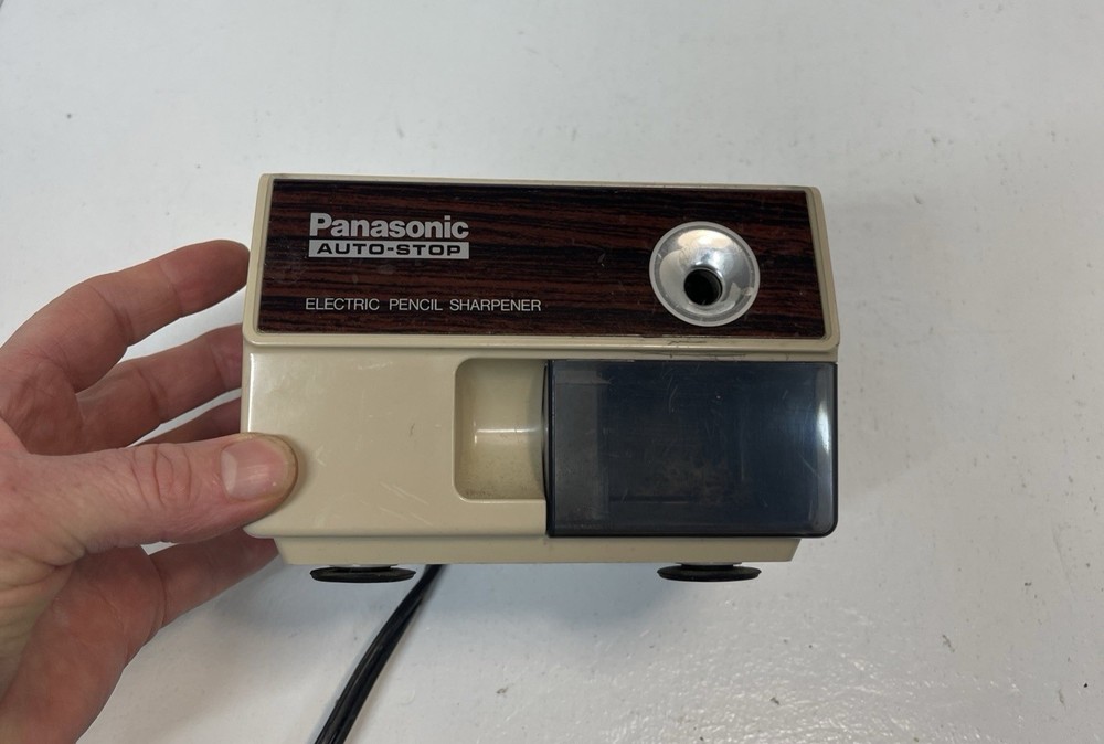 Panasonic KP-110 Auto Stop Electric Pencil Sharpener - Tested