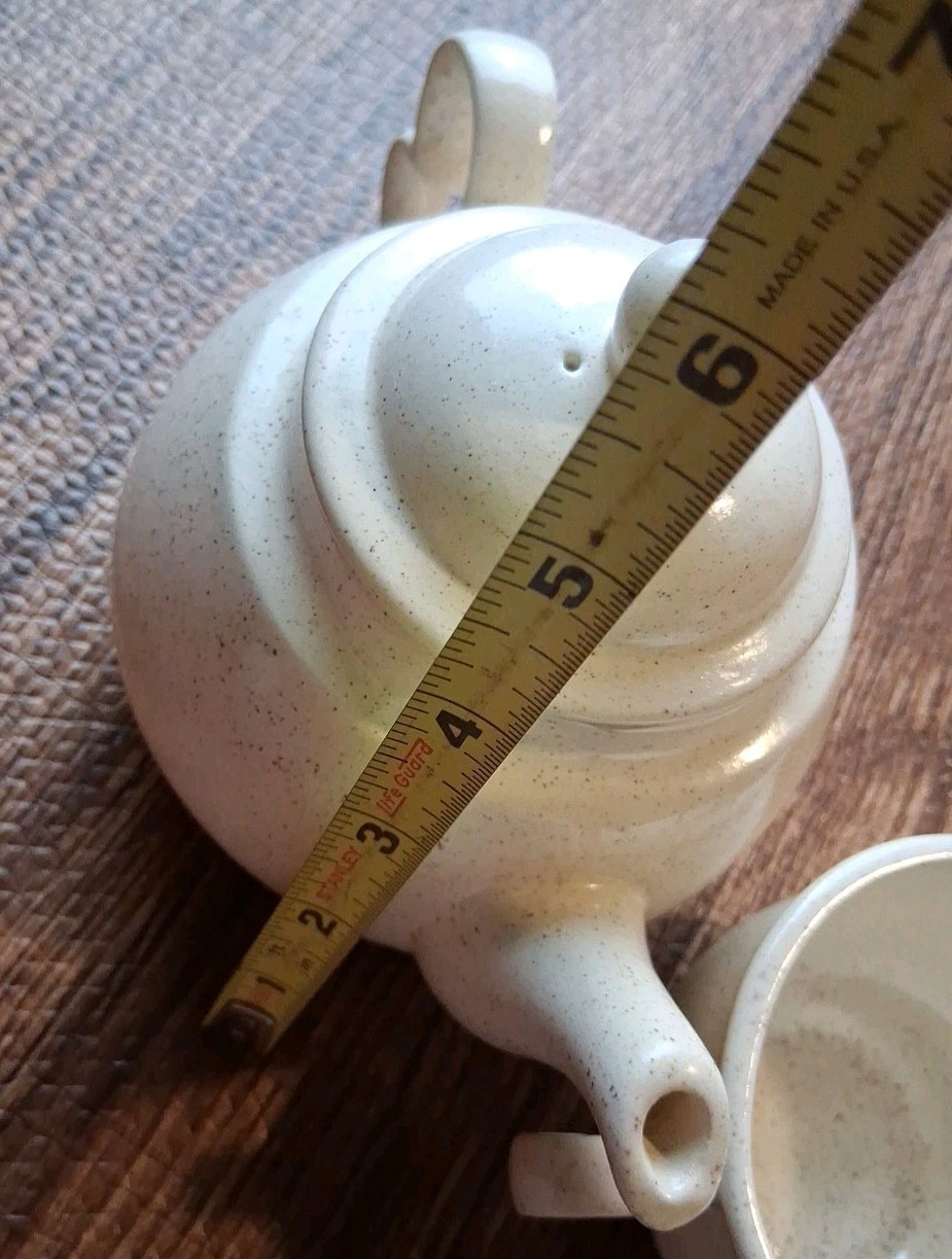 Country Harvest Ceramic Teapot Beige