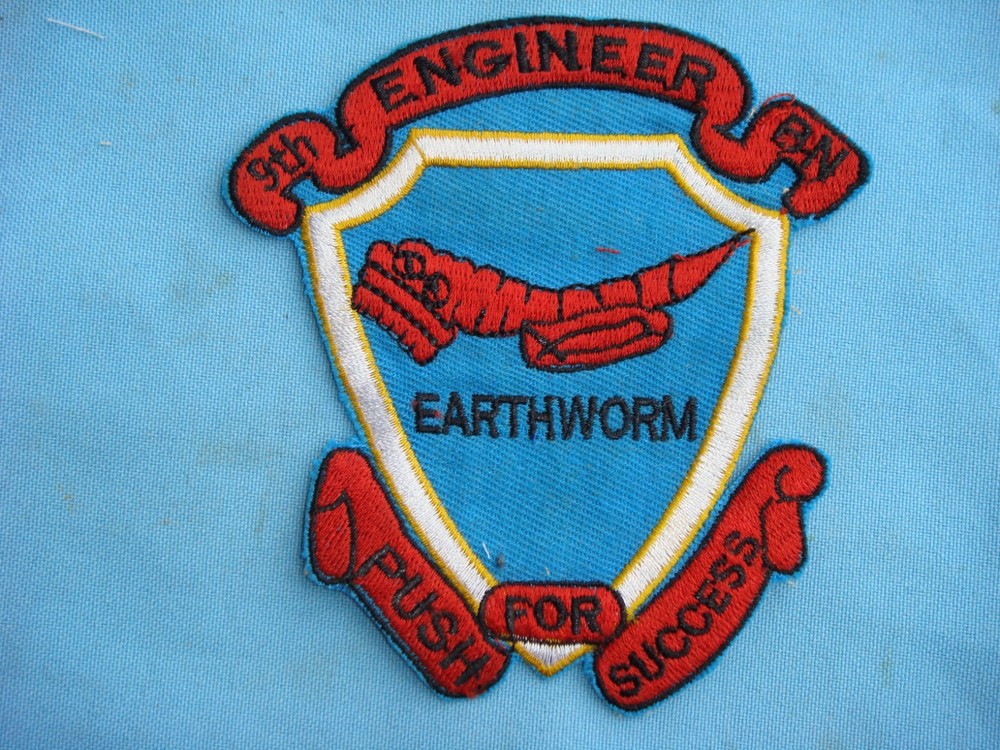 VIETNAM WAR PATCH, USMC 9th ENGINEER BATTALION " PUSH FOR SUCCESS "