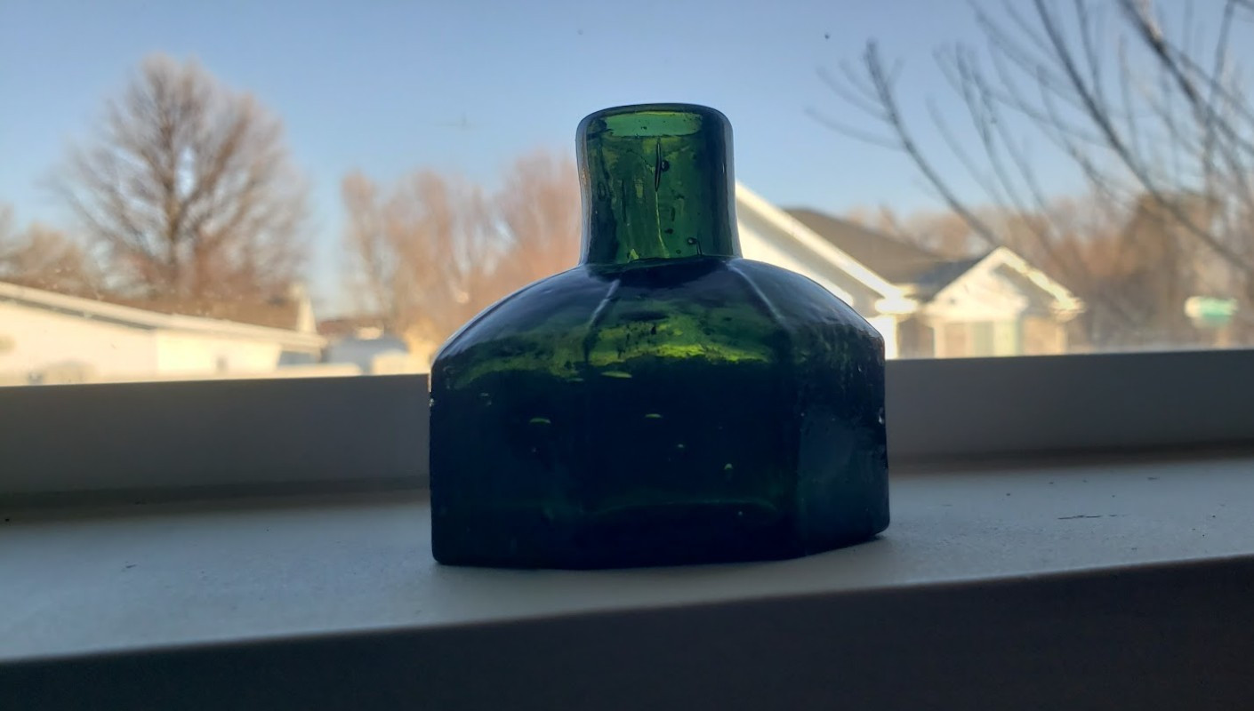 Deep Green Octagonal Ink Bottle Rolled Lip Multi Sided