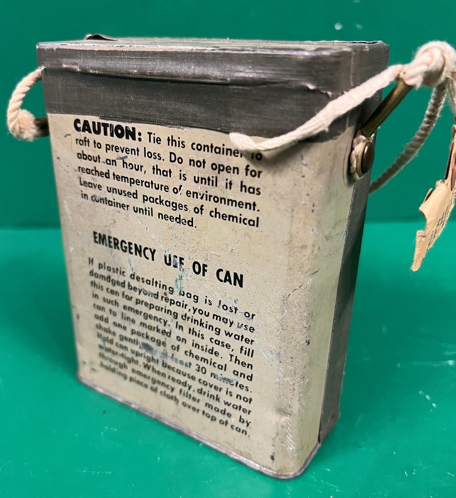 1944 US NAVY Bu AERO DRINKING WATER KIT