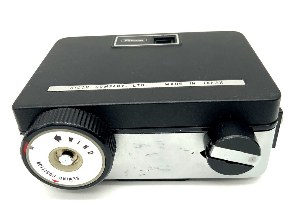 Ricoh Auto Half E Compact Camera With 25mm 1:2.8 Halbformatkamera Analog Camera