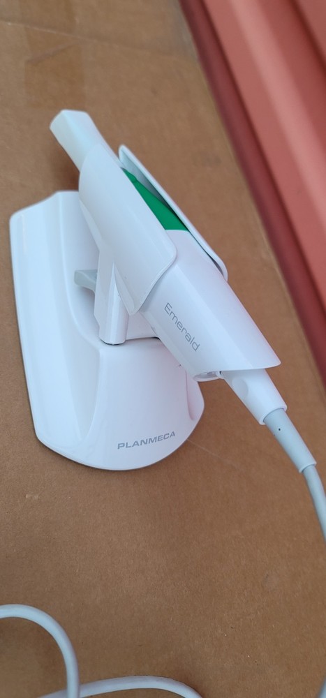 Planmeca Emerald Scanner
