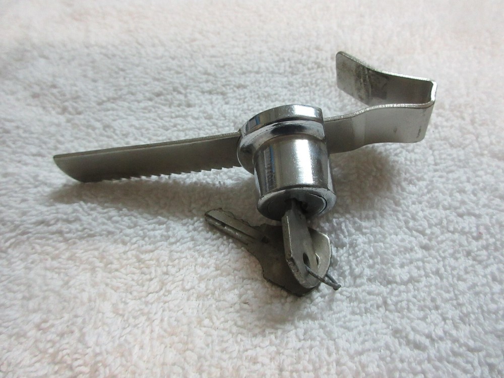 Glass Door Security Lock and Key ,Preowned