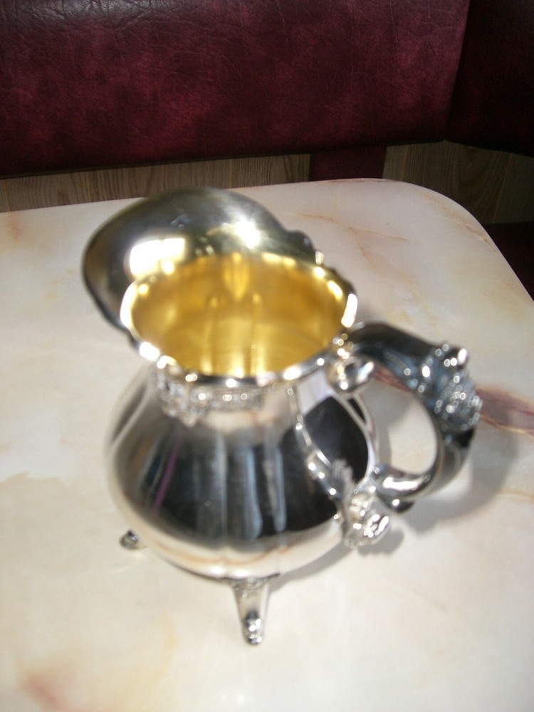 BAROQUE WALLACE SILVERPLATE PITCHER PATTERN 284 W/GOLD WASH