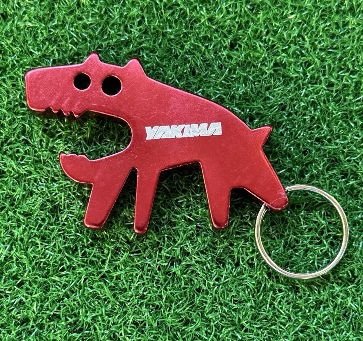 Yakima Auto Rack Red Logo Keychain Bottle Opener Dog Mouth Aluminum Metal 2.5"