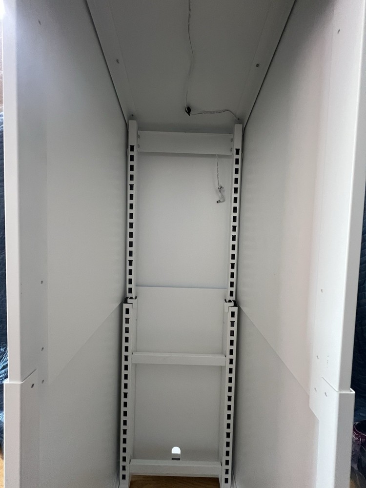 Zyn X Floor And Counter Display Stand Missing Pieces