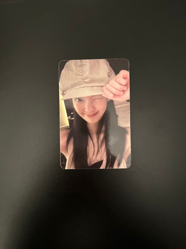 ITZY TUNNEL VISION MEMBER VER PHOTOCARDS