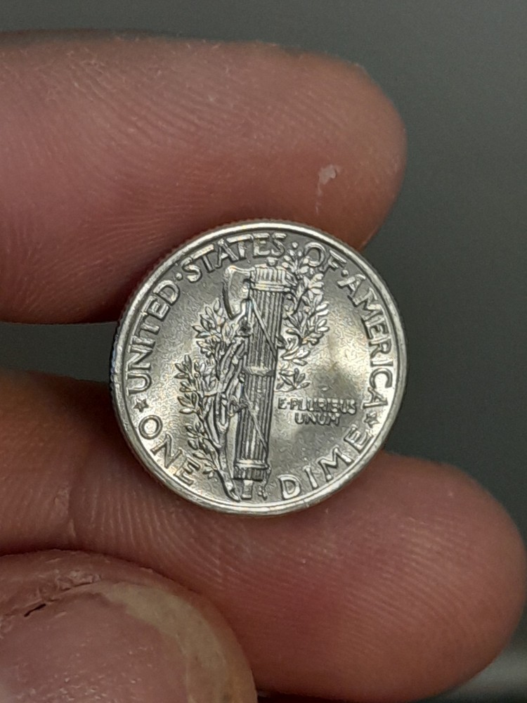 1942 MERCURY DIME BU #1