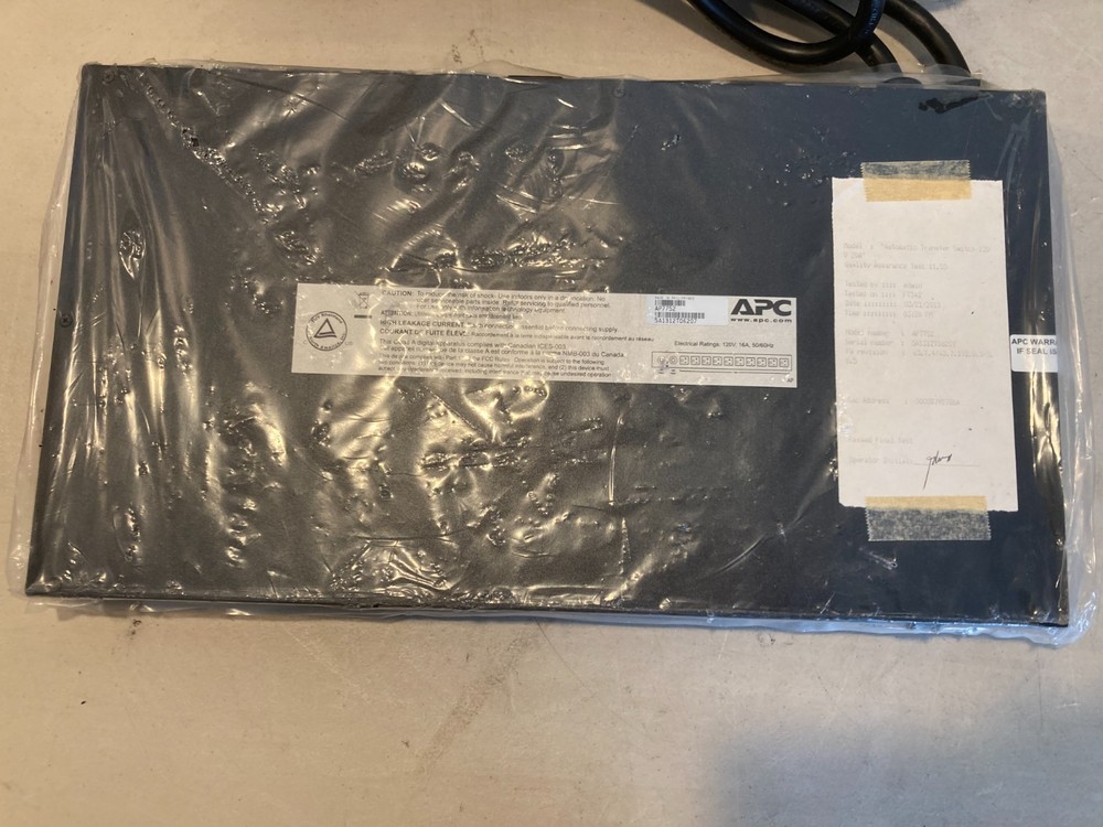APC AP7752 Rack Mount Automatic Transfer Switch ATS 8-Outlet Open Box