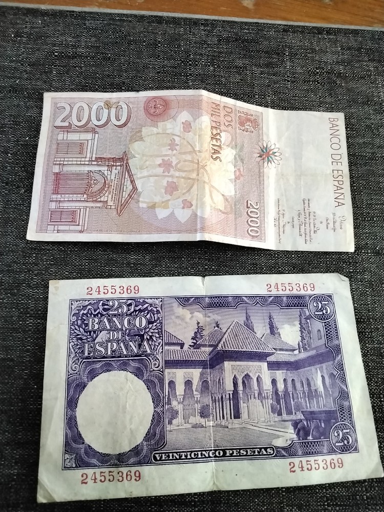 Spain, Spanish Bank Note Bundle