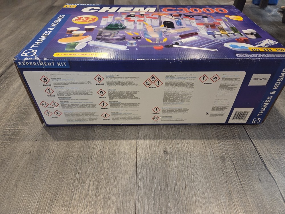 OPEN Thames & Kosmos C3000 Version 2.0 Advanced Chemistry Set 333 Experiments