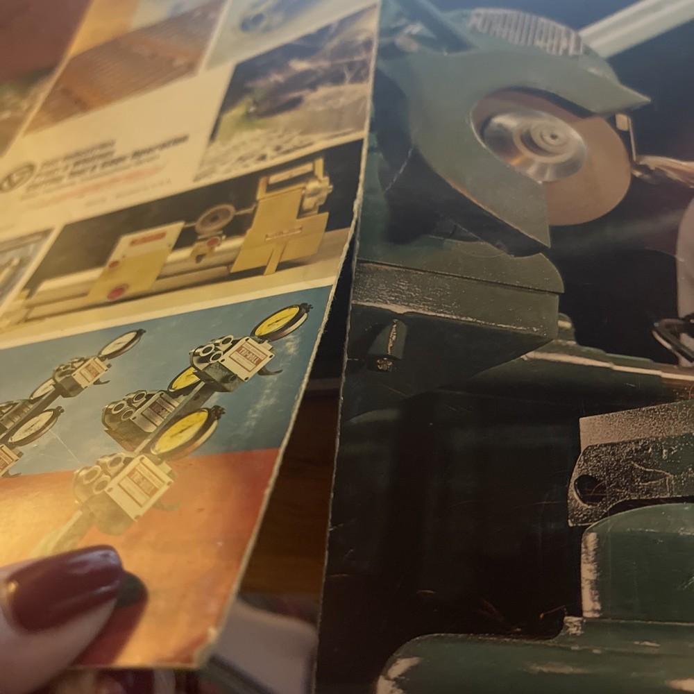 Pratt & Whitney Tool and Radius Grinders Fold out Brochure