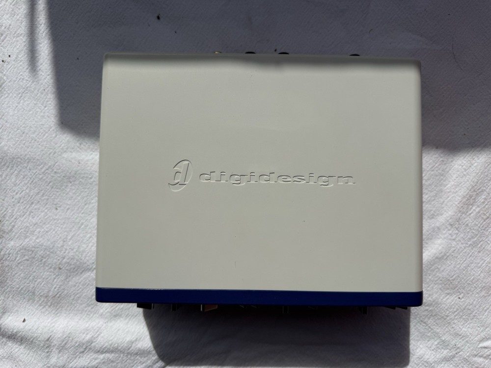 Digidesign Mbox 2 Factory Studio Bundle