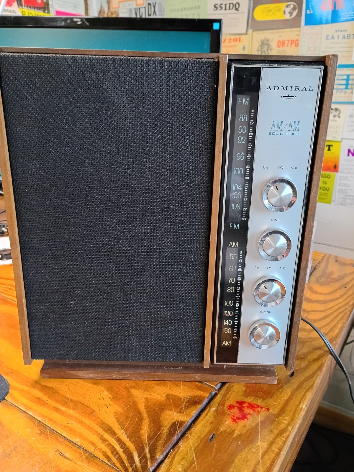 Rare 1966 Admiral Model Y471RA  Transistor AM FM Radio - Works Watch Video