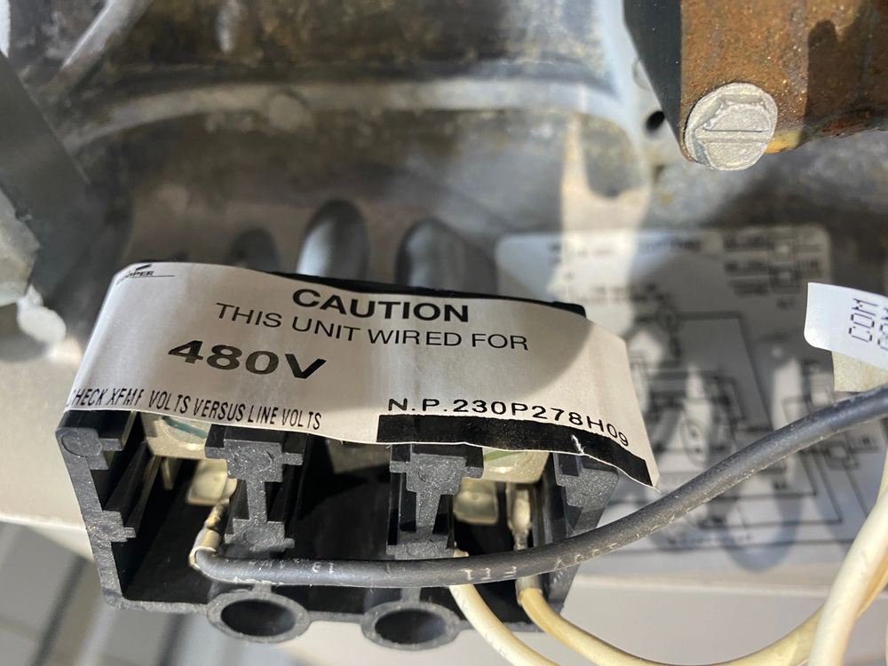 Cooper OVX25SW83E Security Light Fixture (Used)