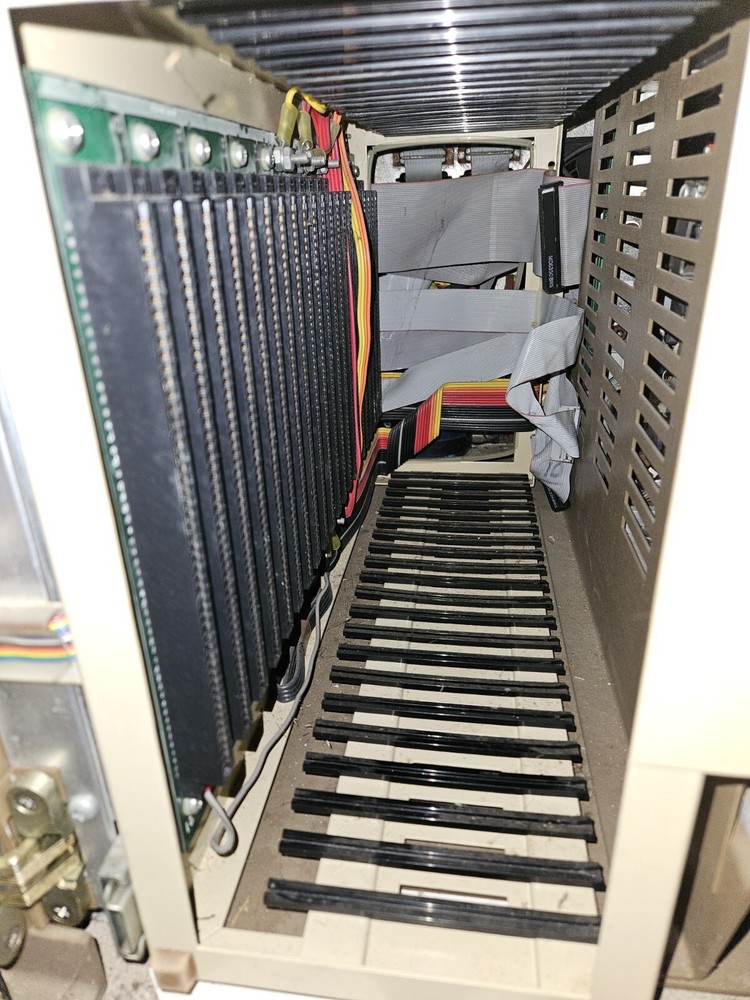 Vintage Rare CROMEMCO SYSTEM THREE COMPUTER AS IS UNTESTED Unit Only ..