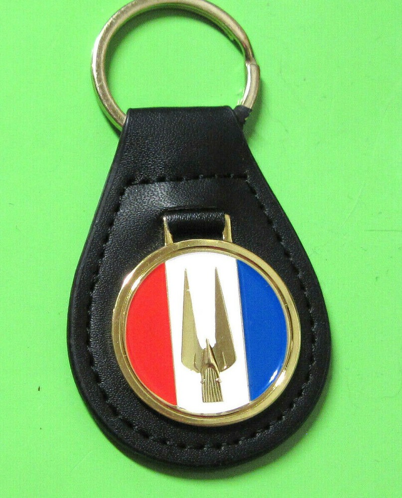 STUDEBAKER HAWK - key chain , keychain GIFT BOXED