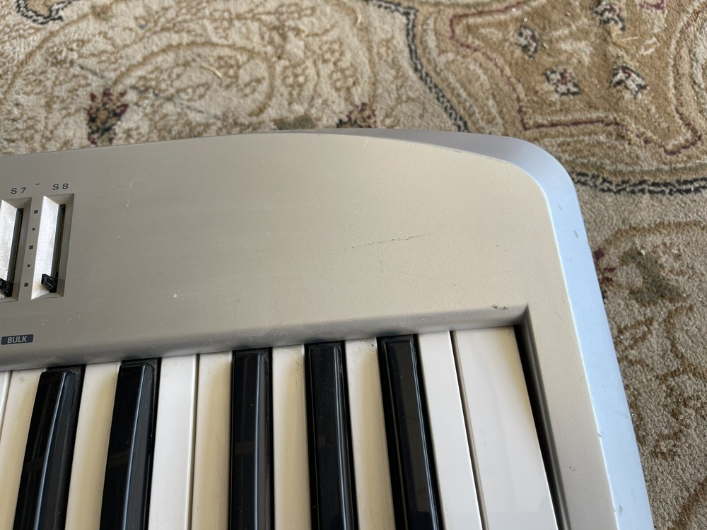 Edirol MIDI Keyboard Controller PCR-50