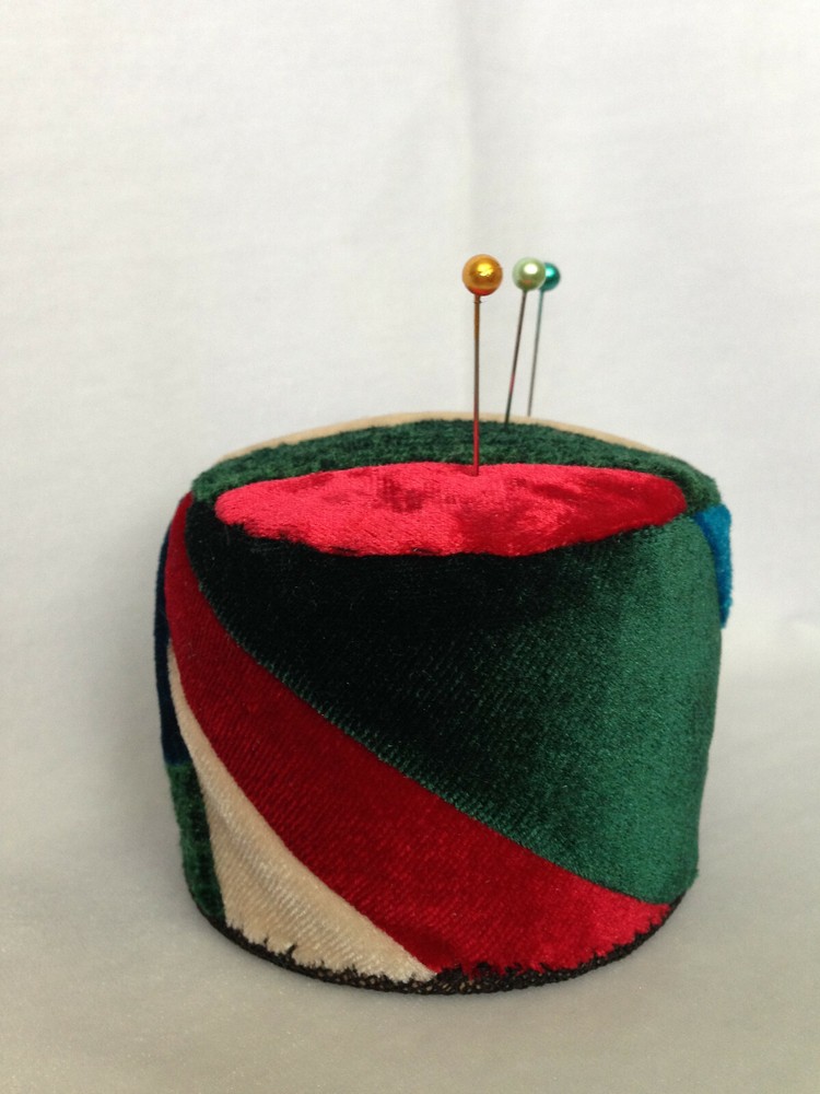 Pin cushion Homemade patchwork in gift box