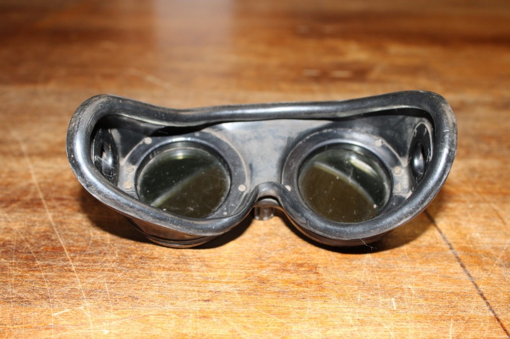 WW II Polaroid American Optical Military Variable Density Goggles