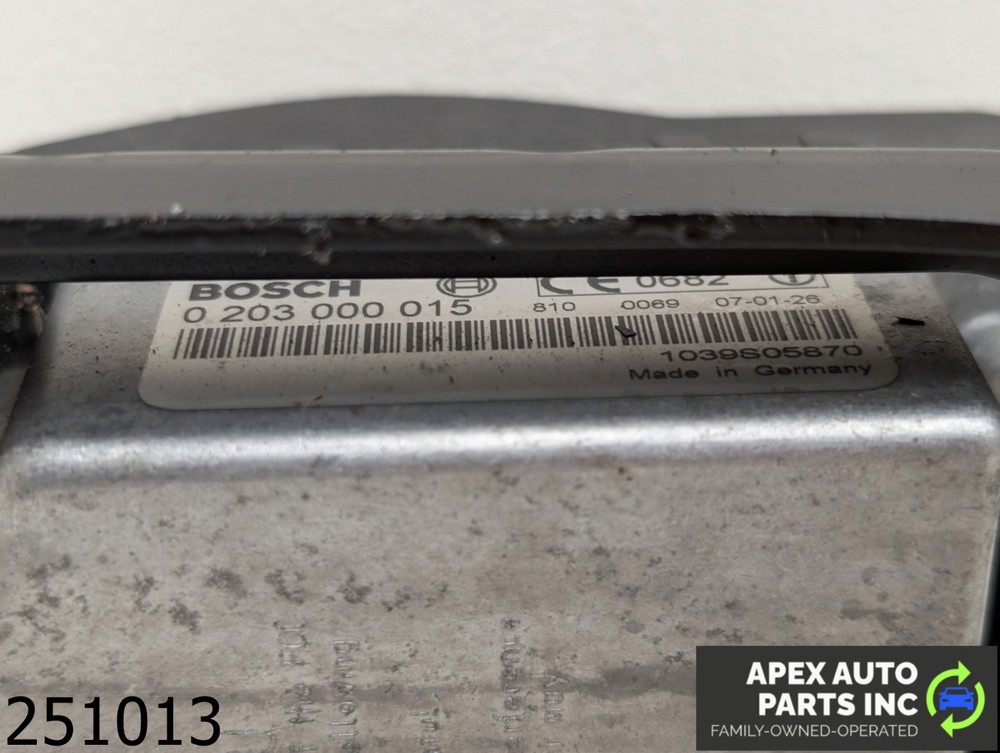 OEM 2008-2010 Audi A8 4.2L Camera/Projector camera front grille mounted