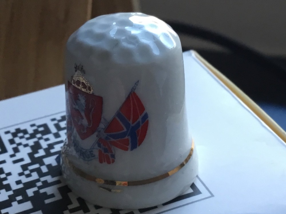 Thimble - Norway - Norwegian Emblem - Z