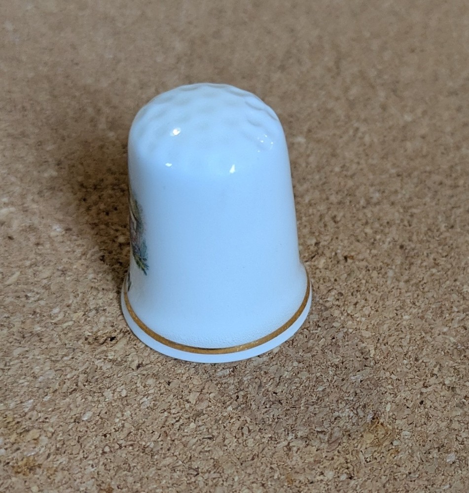 Fine Bone China "Clevedon" One Inch Thimble.