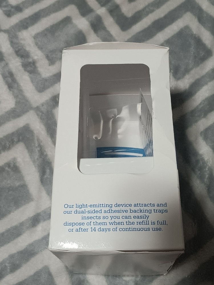 Raid Essentials Flying Insect Light Trap New